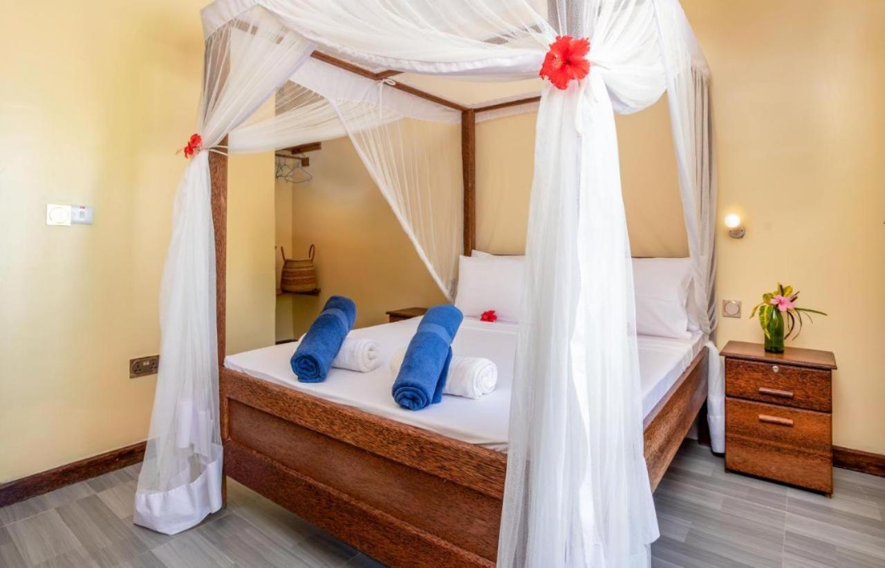 Amber Lodge Pongwe Εξωτερικό φωτογραφία